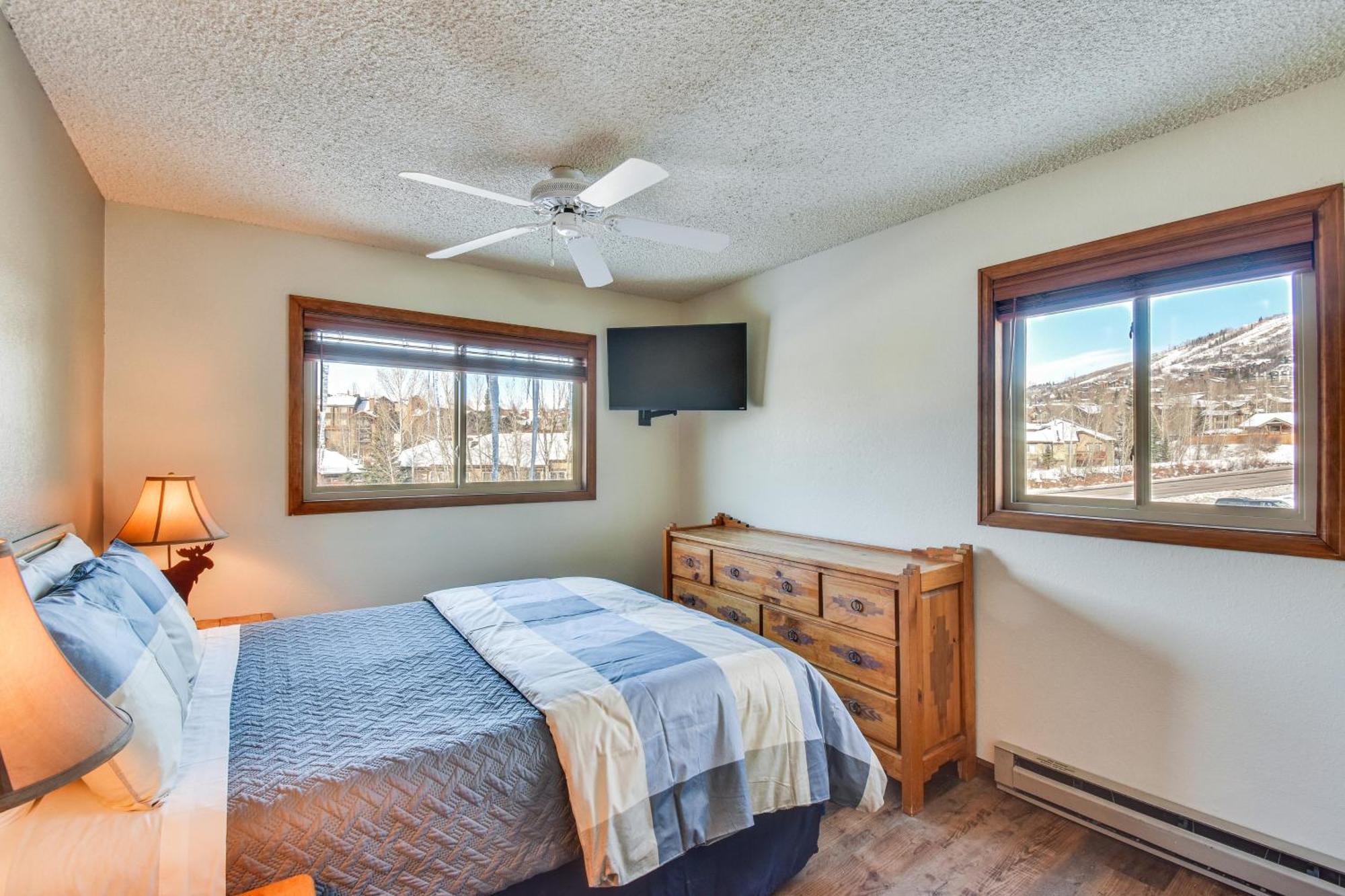 Central Steamboat Condo Outdoor Hot Tub And Pool! Стімбоут-Спрінгс Екстер'єр фото